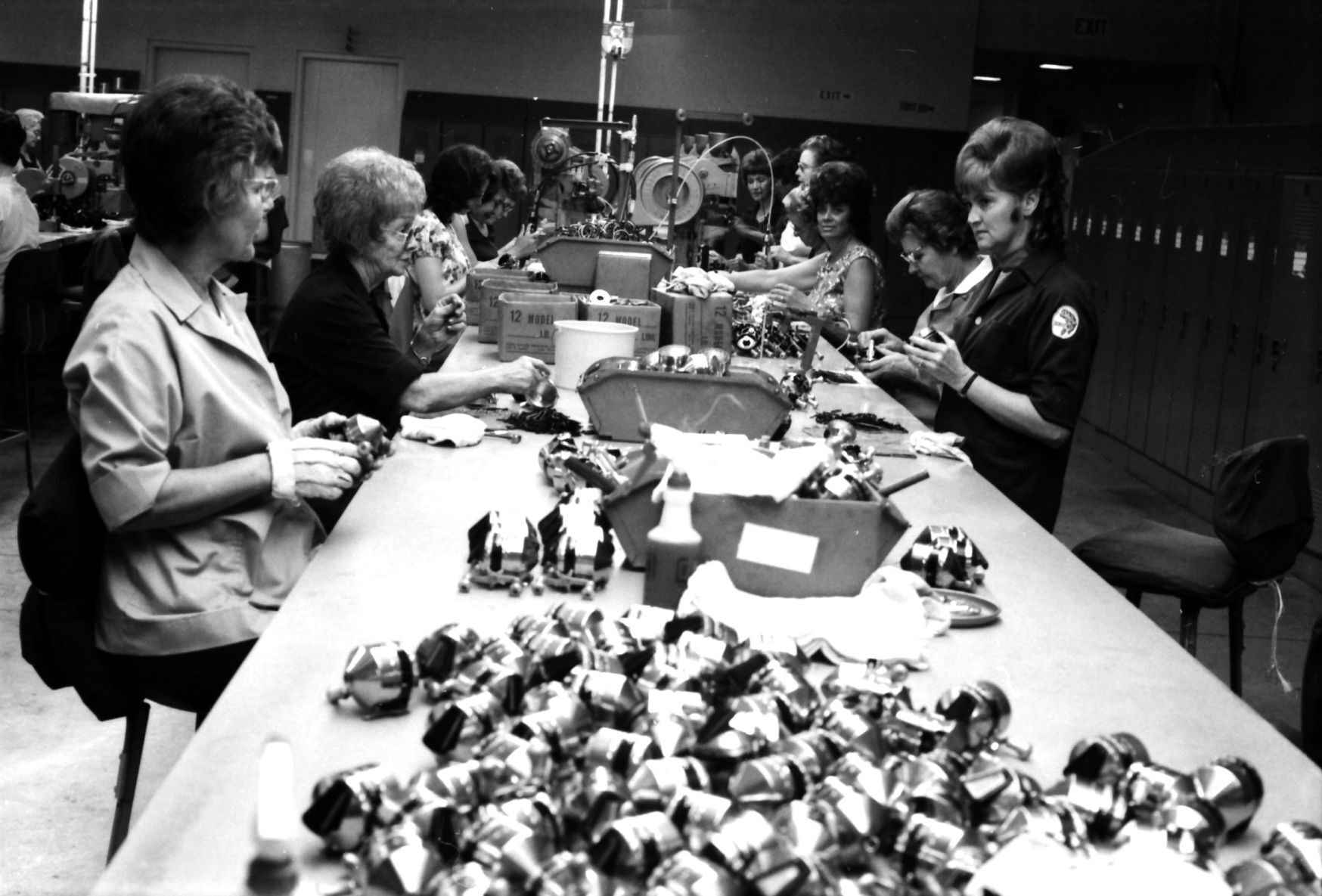 1975